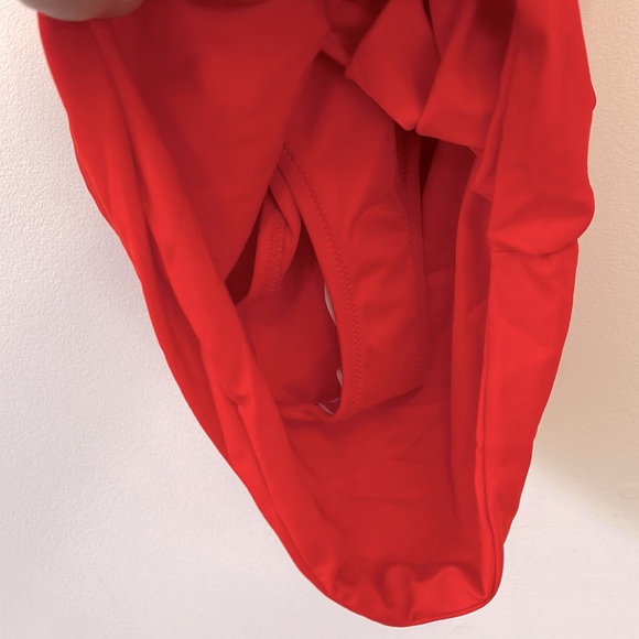 We are HAH It suits U 1 piece swimsuit size XS - Picture 5 of 14